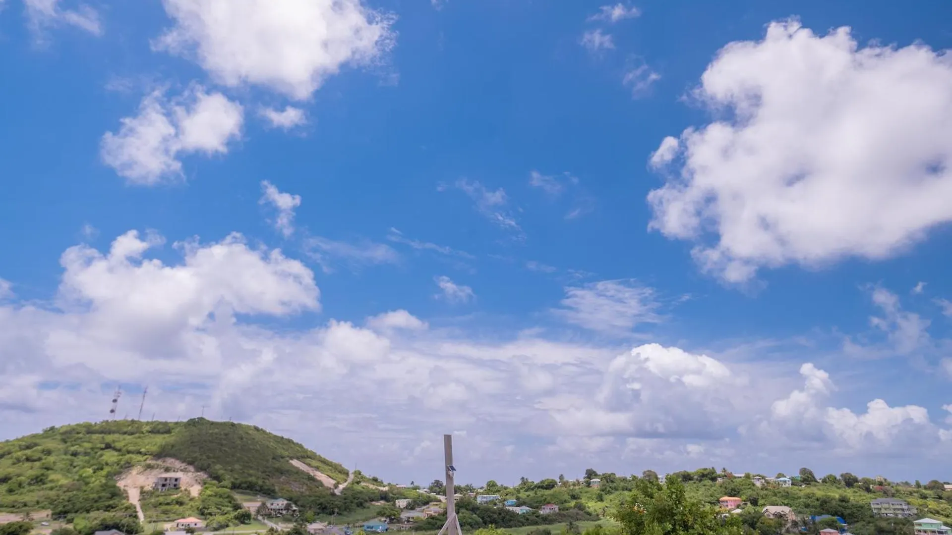 Leluxe Cedar Valley Suite B Woods Antigua y Barbuda