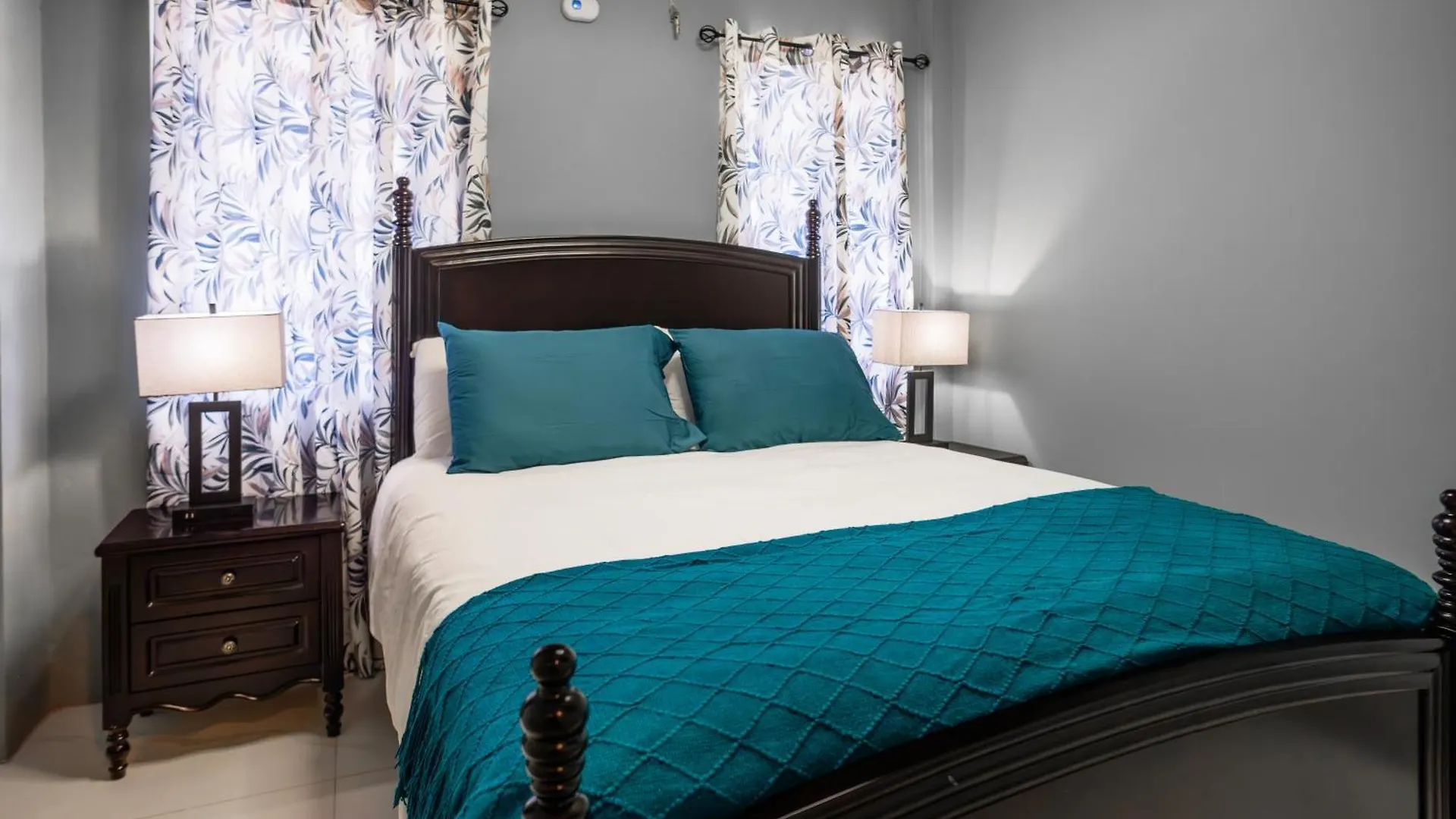 Leluxe Cedar Valley Suite B Woods Apartamento